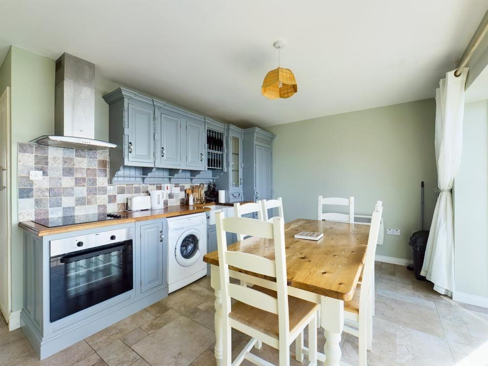 Holiday Apartment Iris Вотафорд Экстерьер фото